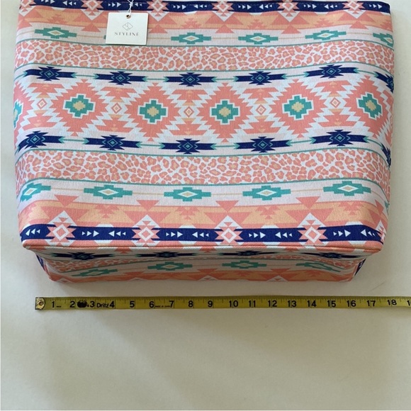 Jumbo Boho Aztec Print Beach Tote - Picture 10 of 11